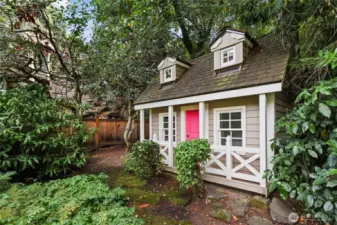 custom vintage playhouse