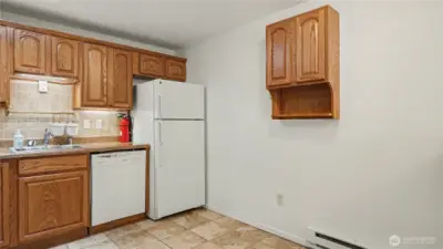 Another view of the kitchen.