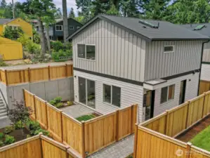 Lovely stand-alone home with private, fenced yard!