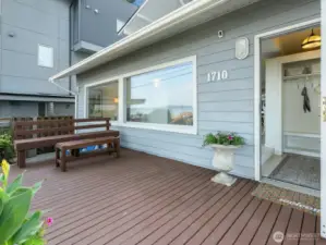 Front Deck of the home, a great place to relax in the morning or to check if the tide is low. You can watch the Bremerton and Southworth Ferries cross every hour during the day