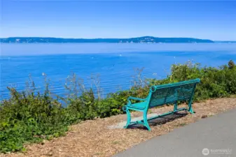 Sunset Avenue and views of Whidbey Island