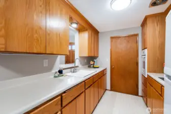 So much storage—there’s a place for everything, keeping the kitchen organized and clutter-free.