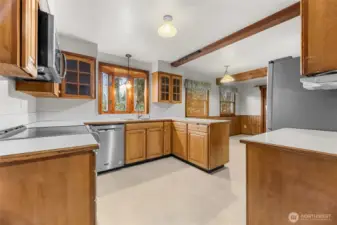 Kitchen - Main Floor