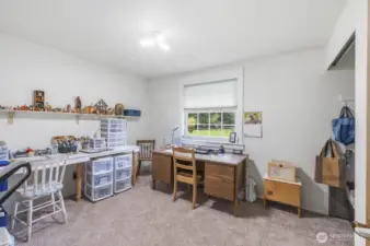 one of the 3 bedrooms currently being used as office/hobby room