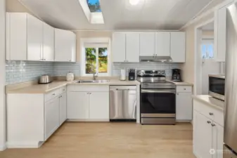 Gorgeously updated kitchen