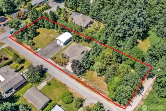 Single story, custom built home with attached 3 car garage, 1,180 sqft detached shop, on over 1 acre lot.