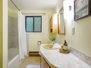 Full Guest Bathroom