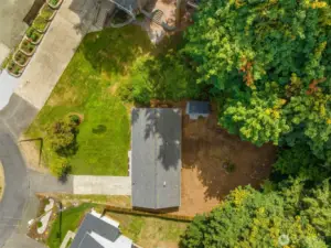 This overhead shows the property from the loop, front & backyard. A total of .3 acres.