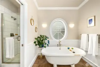 Luxurious soaking tub in the primary bath