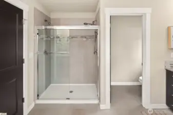 Primary suite shower