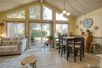 Sliding Glass Door to Back Deck