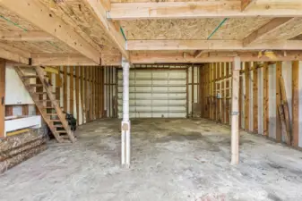 24'x30' shop/garage/adu potential.