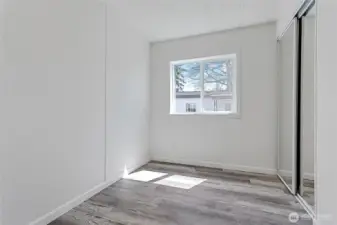 Second Bedroom would make great office/crafting space