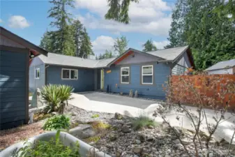 Welcome to 839 St Andrews Way (detached garage on left)
