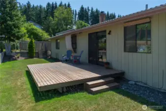 Enjoy summer evenings  in the backyard.