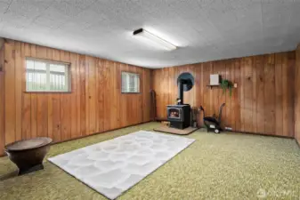 Plenty of space in this family room!
