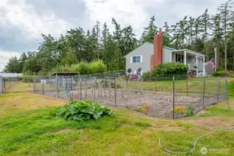 Your dream garden awaits!