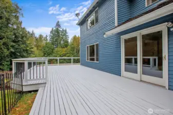 Expansive Deck