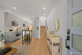 Photos are of a similar model for illustrative purposes.