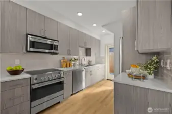 Photos are of a similar model for illustrative purposes.