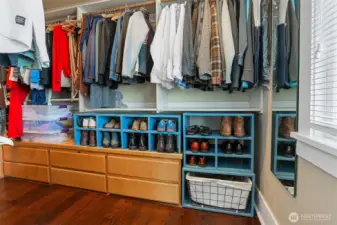 The Primary Suite has a large walk-in closet with many built-ins.
