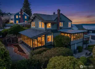 This could be your dream home on a twilight evening!