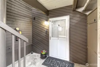 Private Entry, Unit B