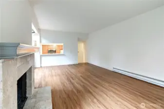Looking from the slider to the kitchen bar top
