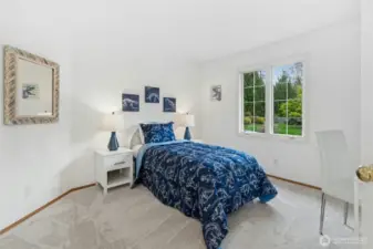 One of the good sized guest rooms.