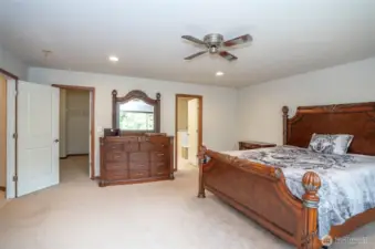 Retreat to the primary suite, complete with a luxurious en-suite and generous walk-in closet.