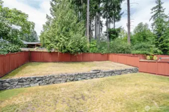An open backyard ready to be transformed—garden, patio, play space—the choice is yours.