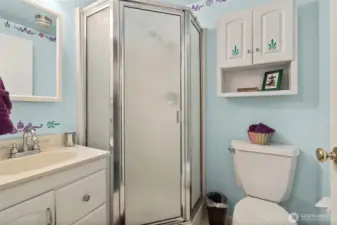 Private bathroom for bedroom #3