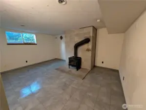 Bonus rm 2 in basement with wood stove. Welcome to #11214 34th Ave E, Tacoma WA 98446. 3200+sf, 4+ br, 3 ba, 1.1 fenced acres.