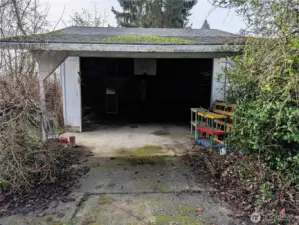 Detached garage 18" x 23'11". Welcome to #11214 34th Ave E, Tacoma WA 98446. 3200+sf, 4+ br, 3 ba, 1.1 fenced acres.