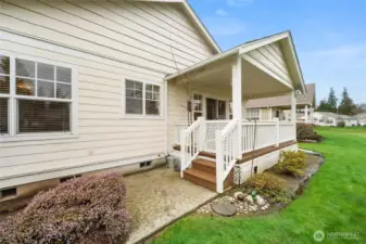 Just a few steps down to the back common area.