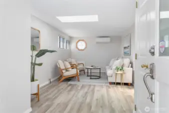 Freshly painted interior w/light bright color pallete, nice LVP flooring throughout