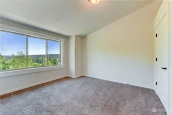 2nd bedroom with views of the mountains and valley