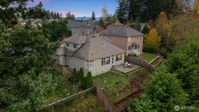 Plenty of level space to entertain and tons of easy parking on street too!