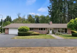 Lovely home in the heart of Sammamish.