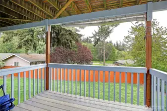 Gated, Fenced Yard~