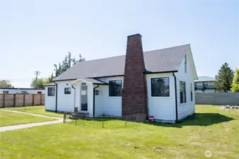 Such a picturesque historic home