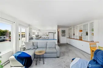 Cozy, comfortable, this little gem is tucked away, fully furnished ready for a new owner and boat!