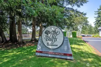 A warm welcome to The Bluffs Condominium community!