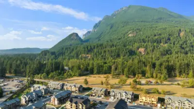 community and Tanner landing park in the foreground. Little Si and Mount Si in background