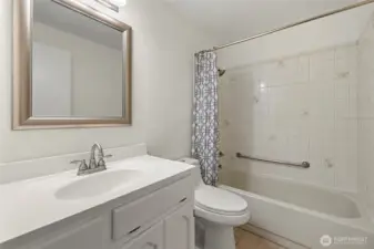 Main Full Bath