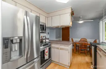 Newer Stainless Steel Appliances~Portable Dishwasher