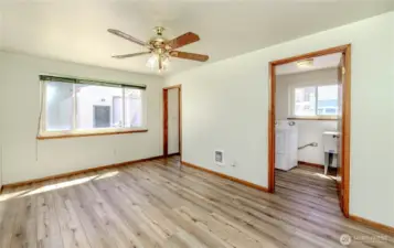 Back area dining/bonus room