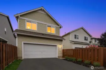 2 car garage on alley with driveway parking for 2 more