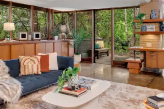 Thoughtful indoor/outdoor flow