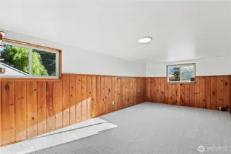 Third bedroom with new carpet